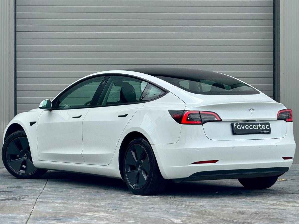 tesla-model-3-2023-eletrico-500cc