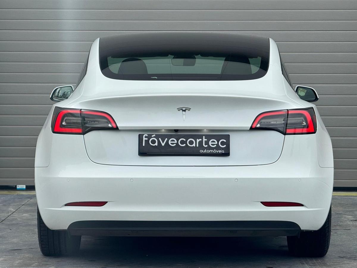 tesla-model-3-2023-eletrico-500cc
