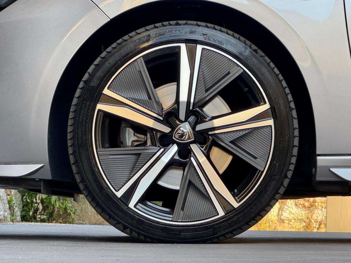 peugeot-308-sw-2023-gasolina-1199cc