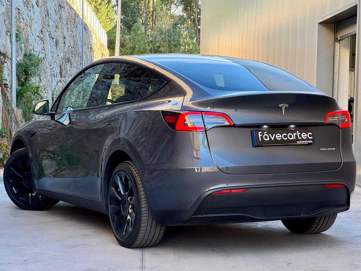 tesla-model-y-2022-eletrico-0cc