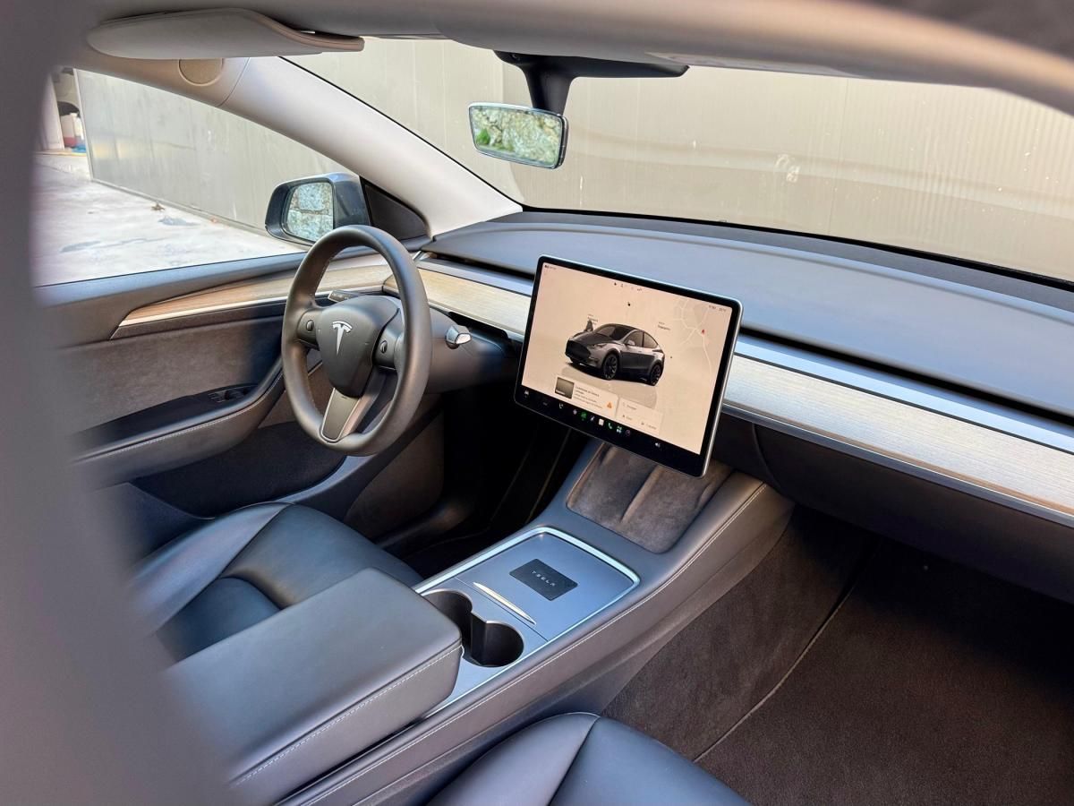 tesla-model-y-2022-eletrico-0cc