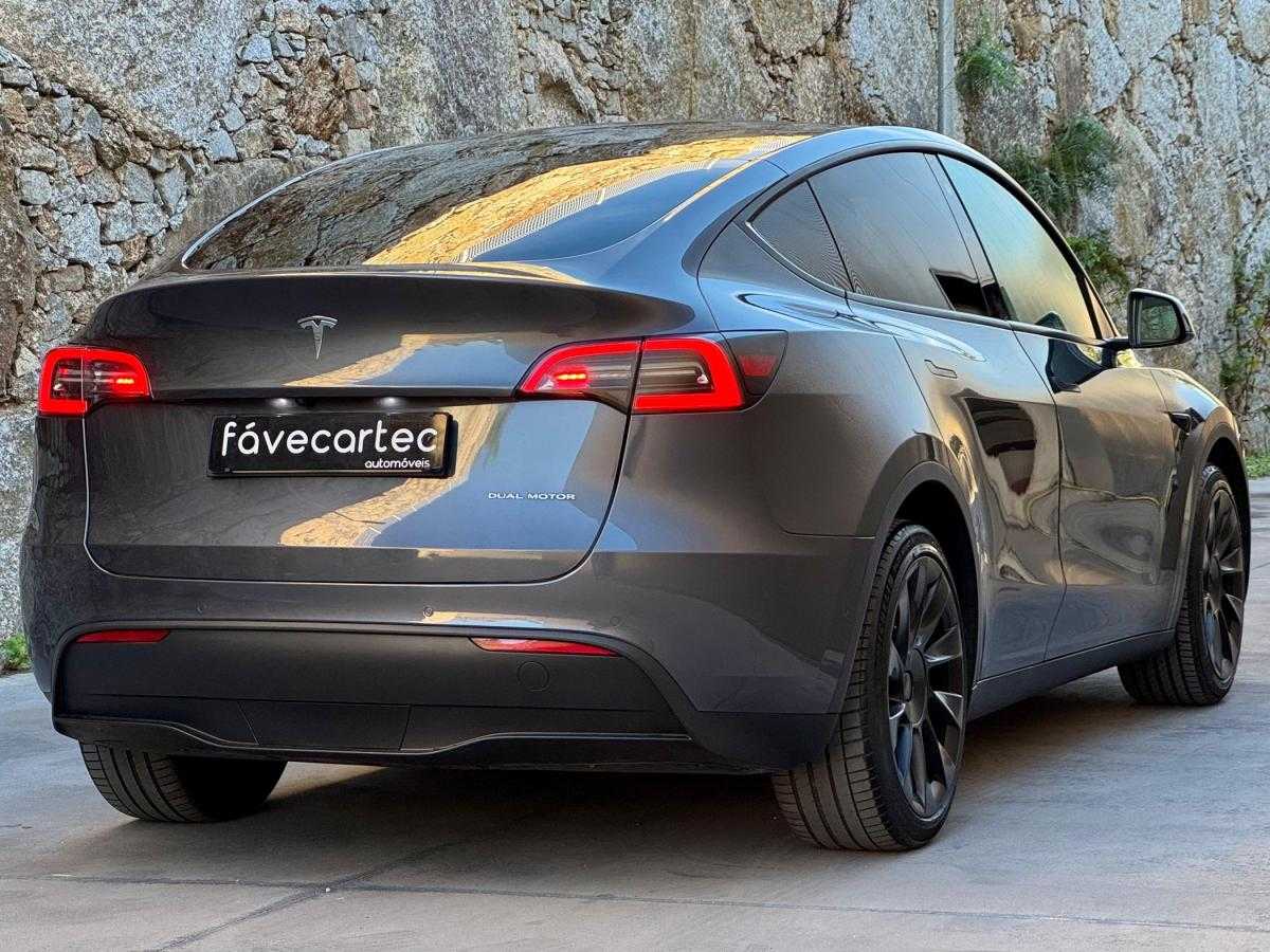 tesla-model-y-2022-eletrico-0cc