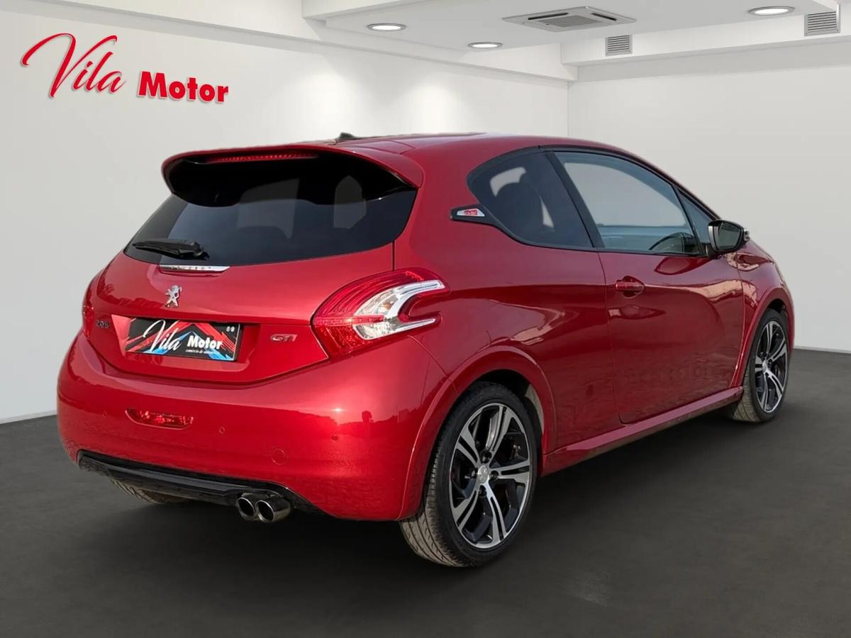 peugeot-208-2015-gasolina-1598cc