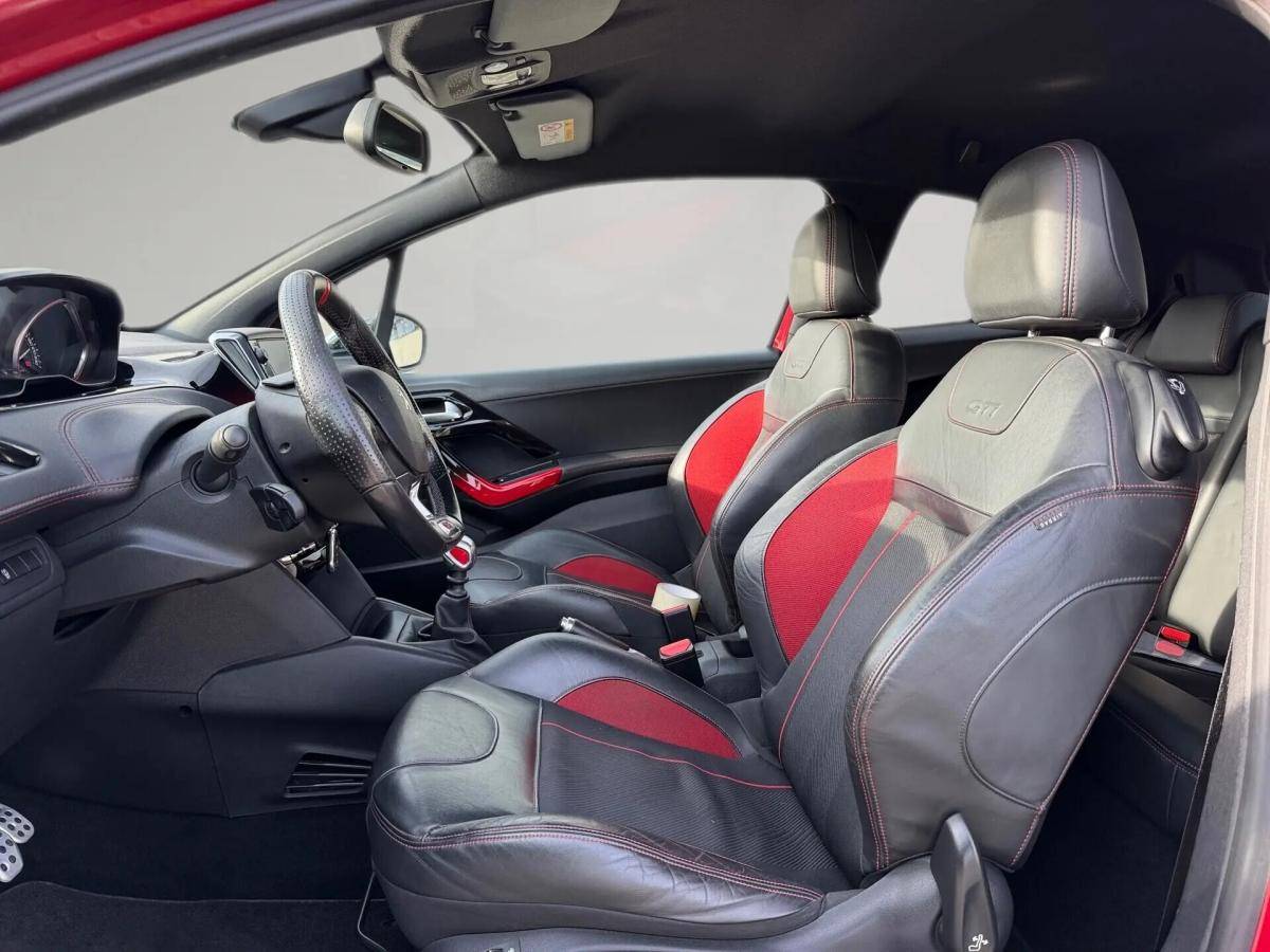 peugeot-208-2015-gasolina-1598cc