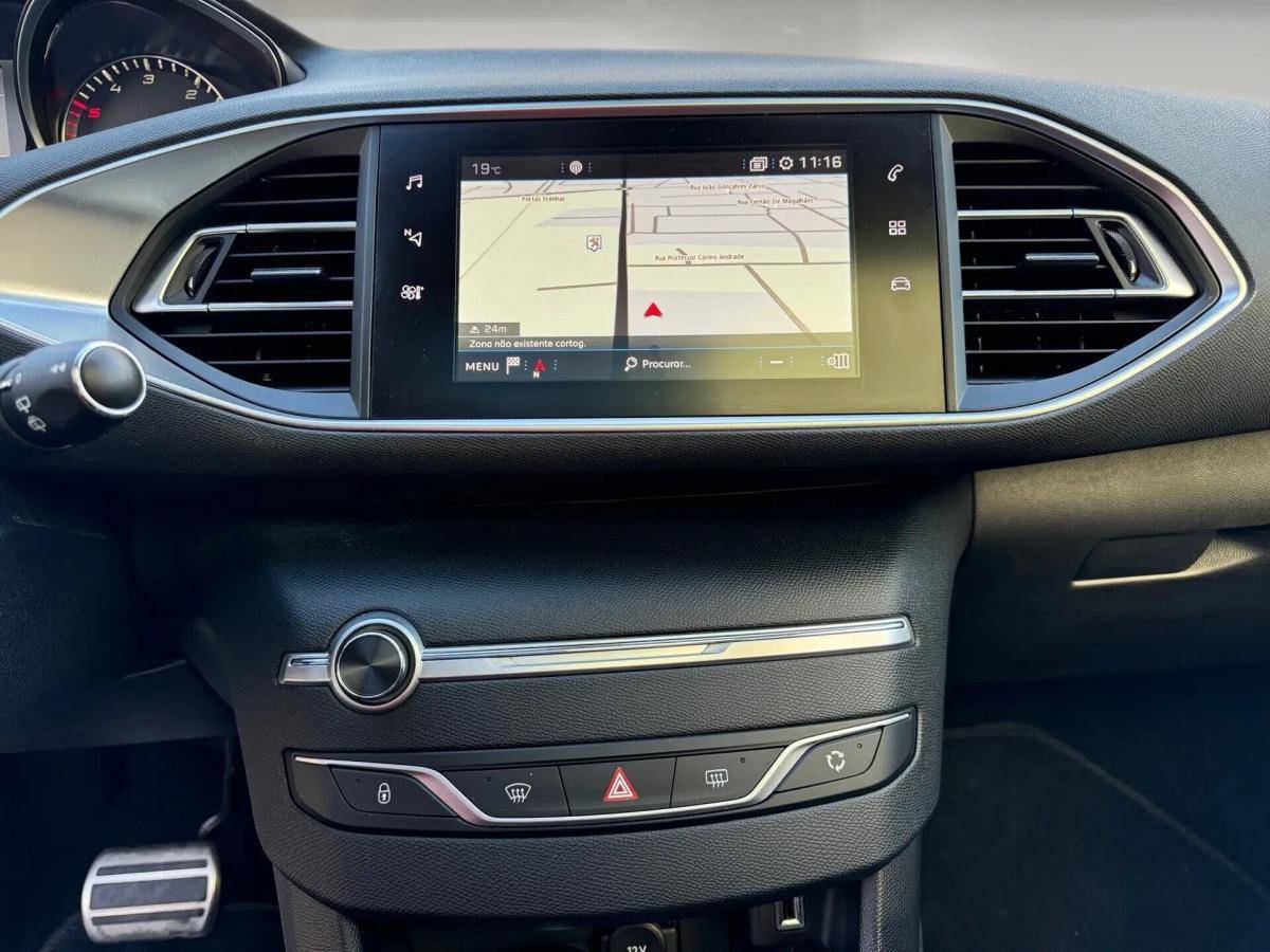 peugeot-308-sw-2018-diesel-1499cc