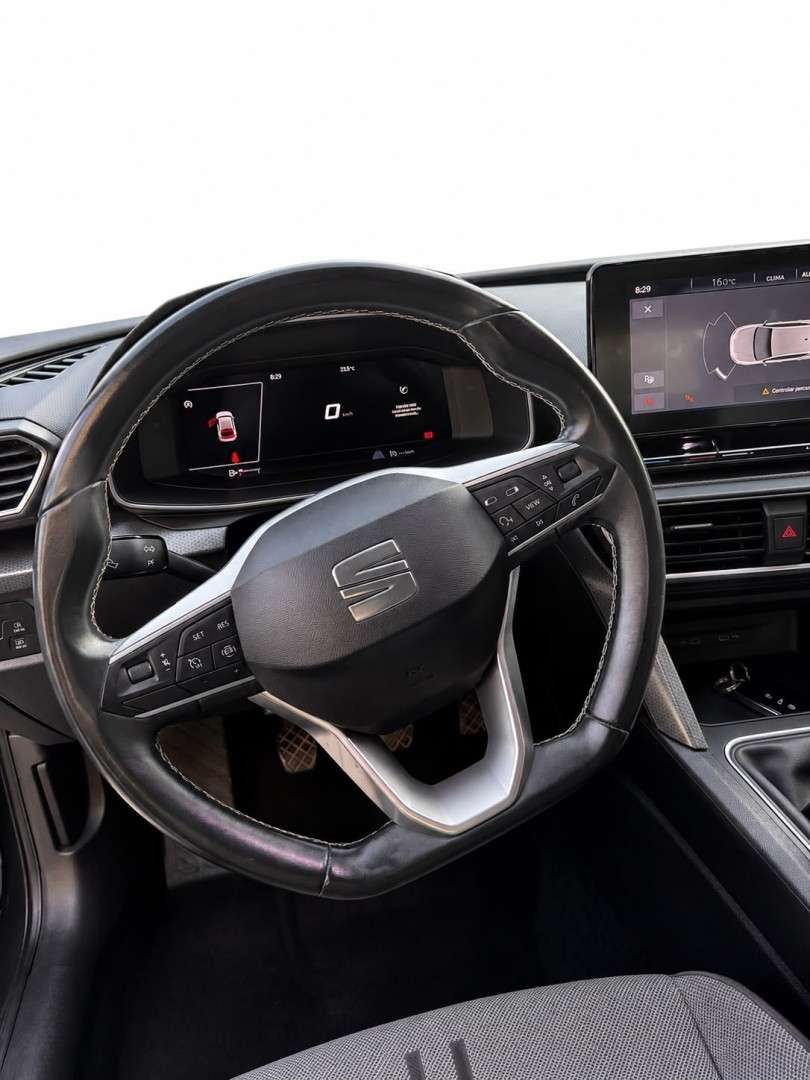 seat-leon-2023-diesel-1968cc