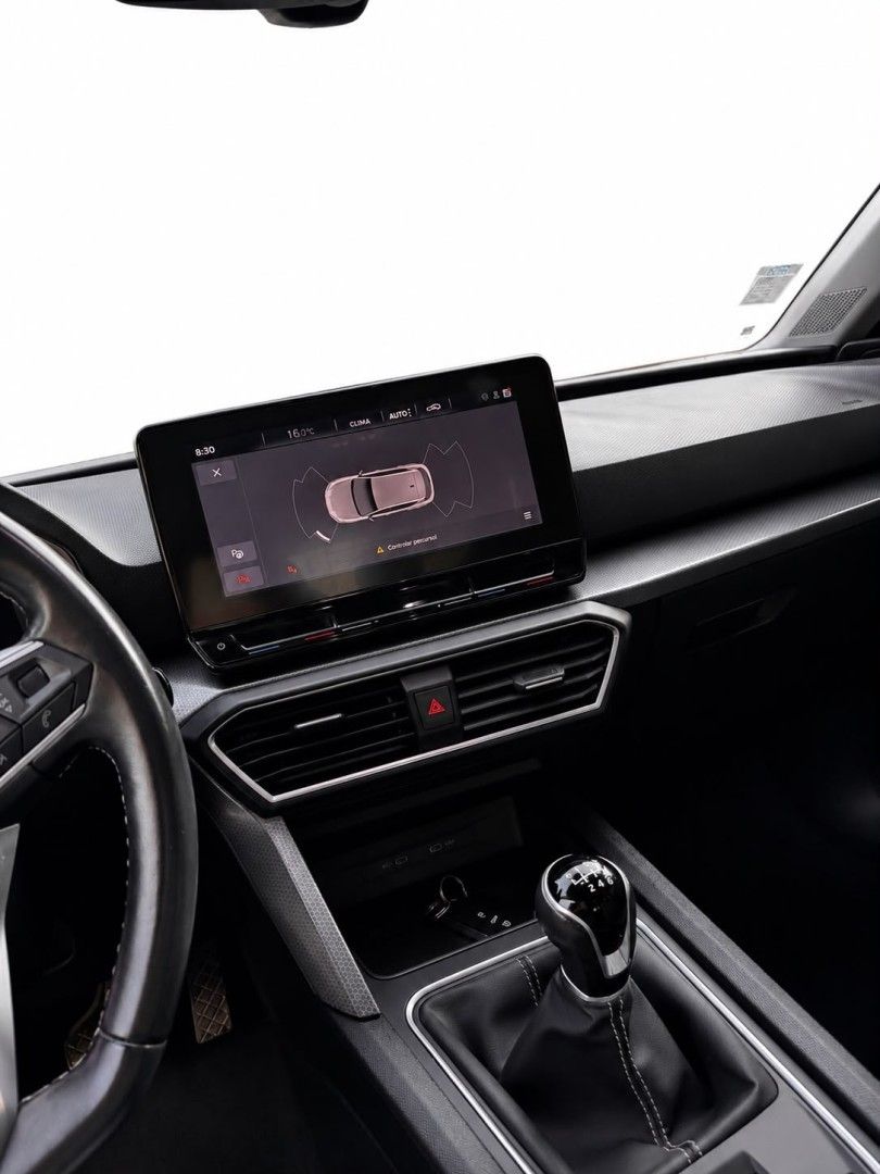 seat-leon-2023-diesel-1968cc