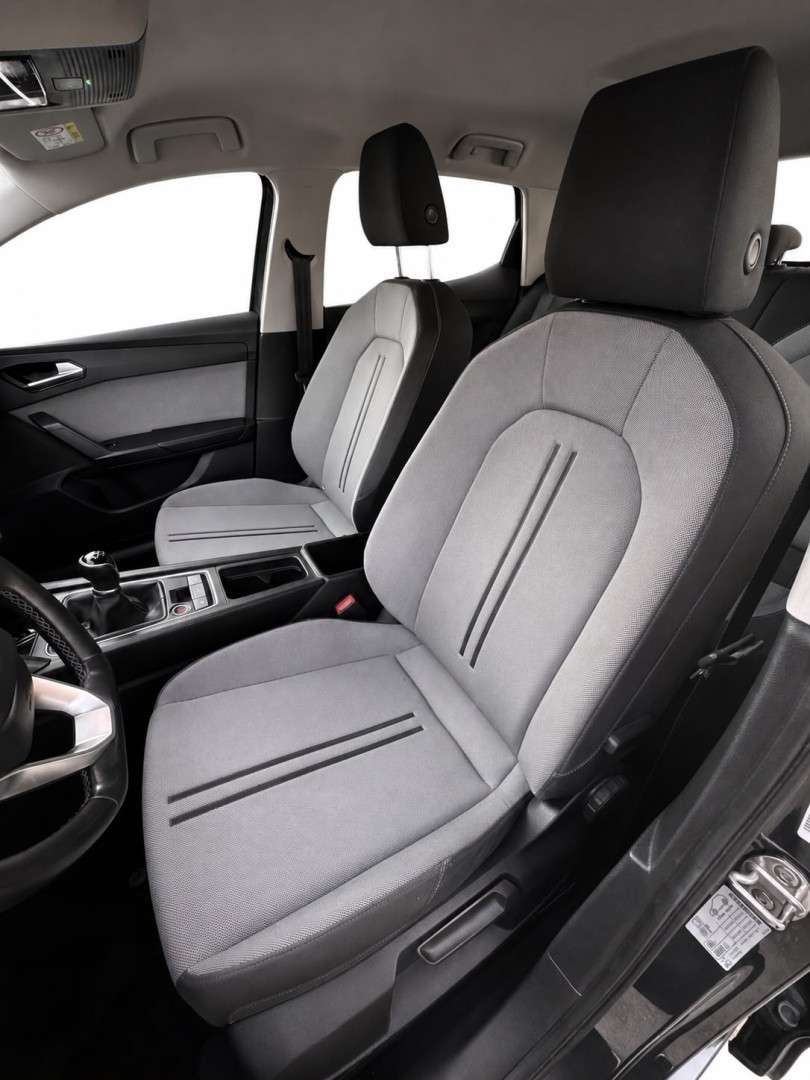 seat-leon-2023-diesel-1968cc