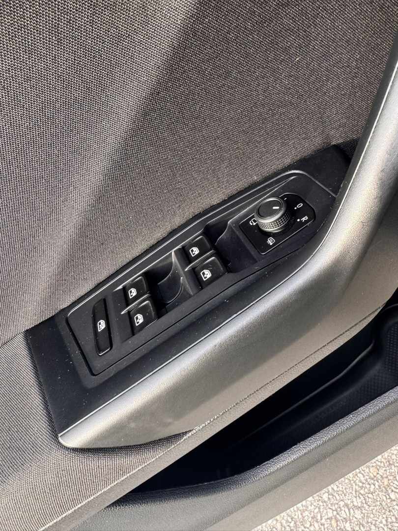volkswagen-t-roc-2023-gasolina-999cc