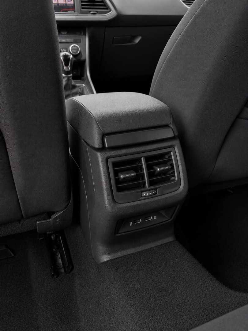 seat-leon-2019-diesel-1598cc