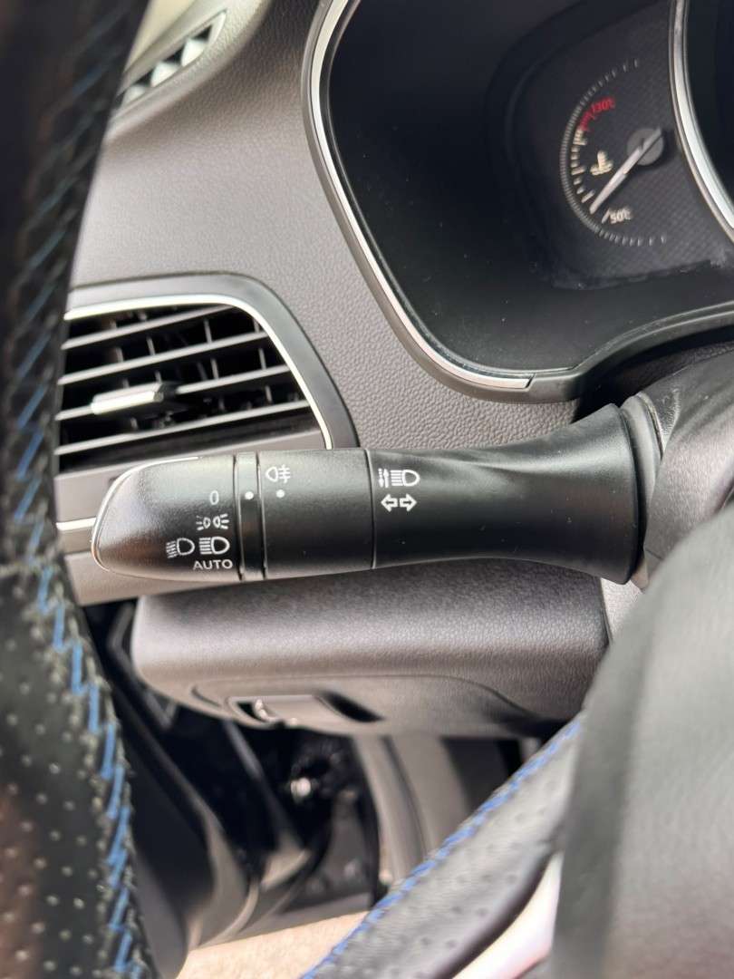 renault-megane-sport-tourer-2019-diesel-1461cc