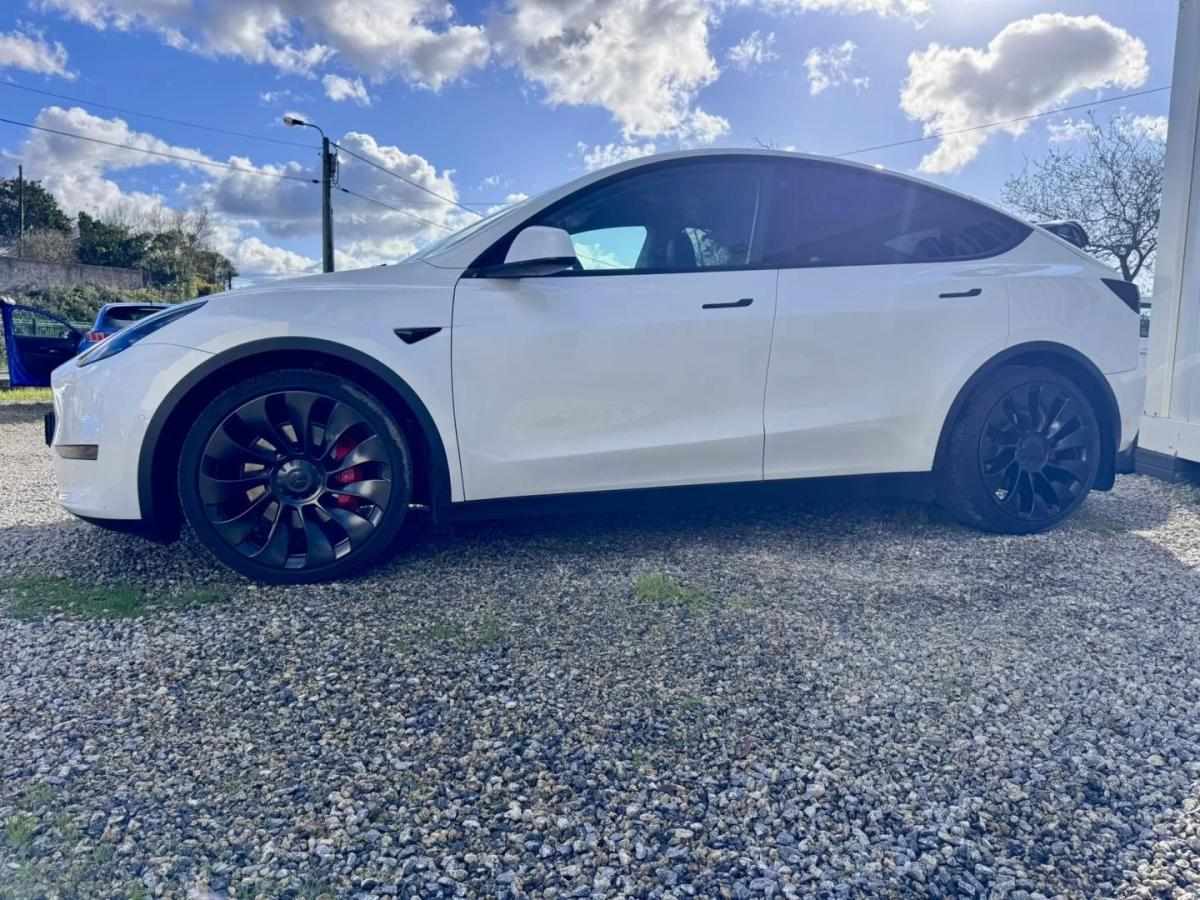 tesla-model-y-2022-eletrico-200cc