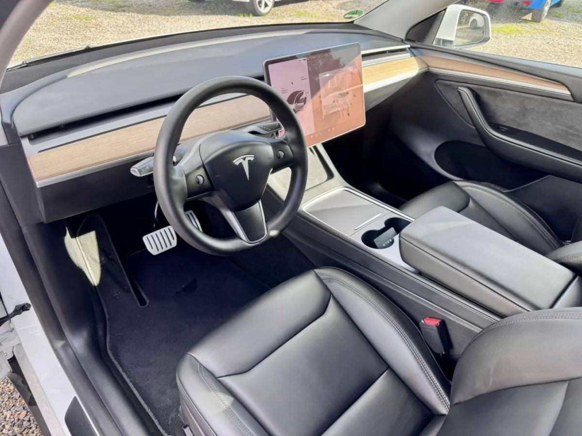 tesla-model-y-2022-eletrico-200cc