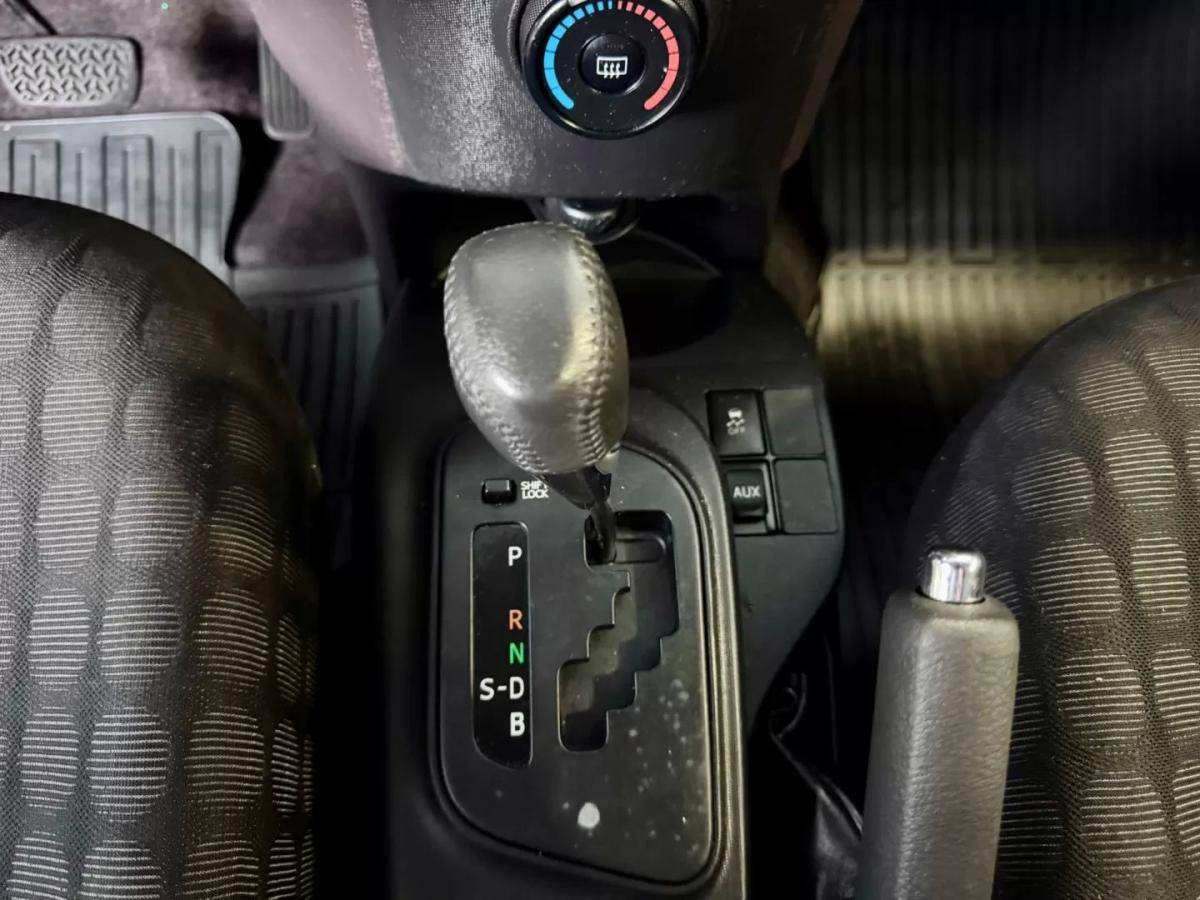 toyota-iq-2009-gasolina-998cc