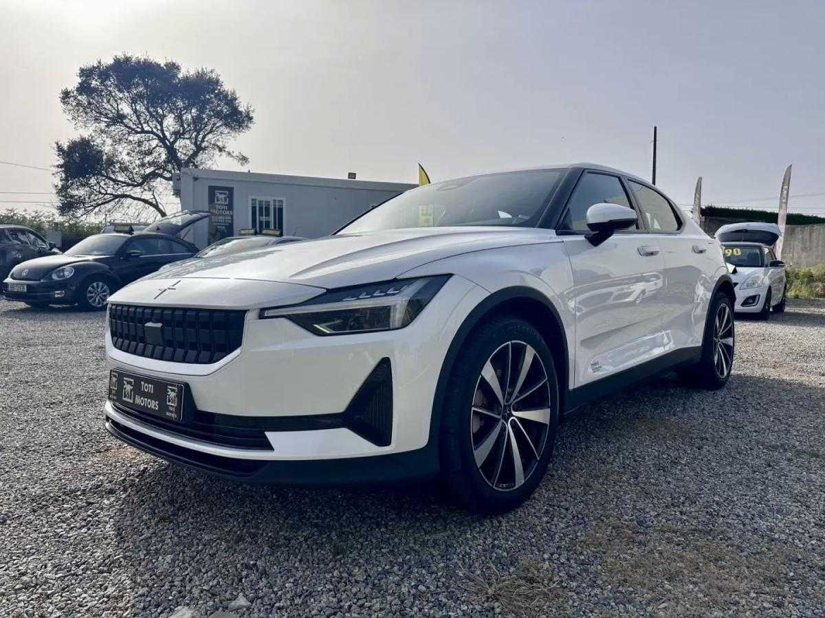 polestar-2-2022-eletrico-200cc