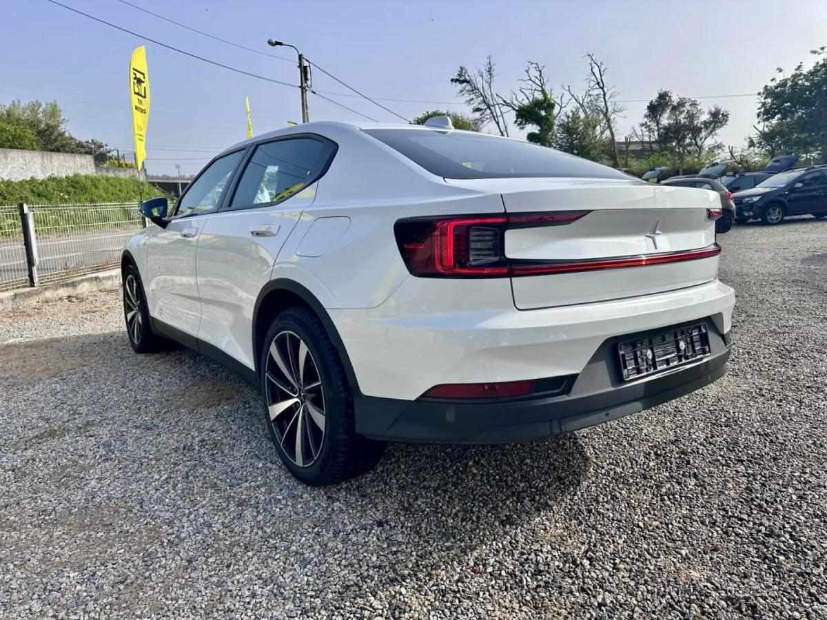 polestar-2-2022-eletrico-200cc