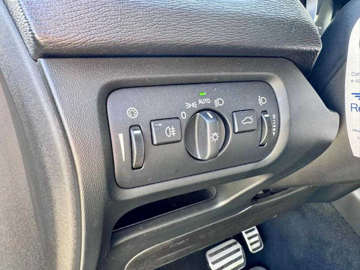 volvo-v40-2014-diesel-1560cc