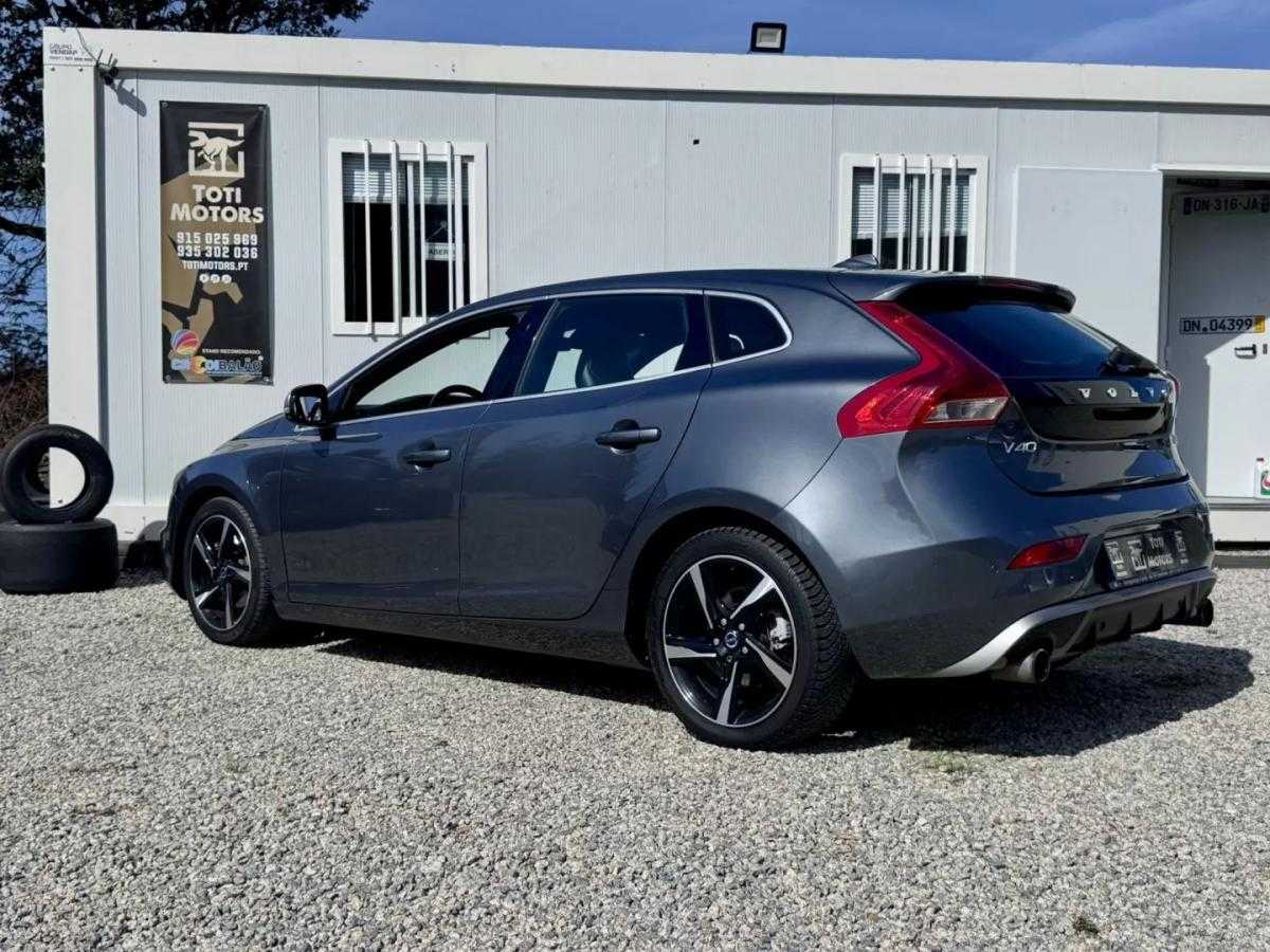 volvo-v40-2014-diesel-1560cc