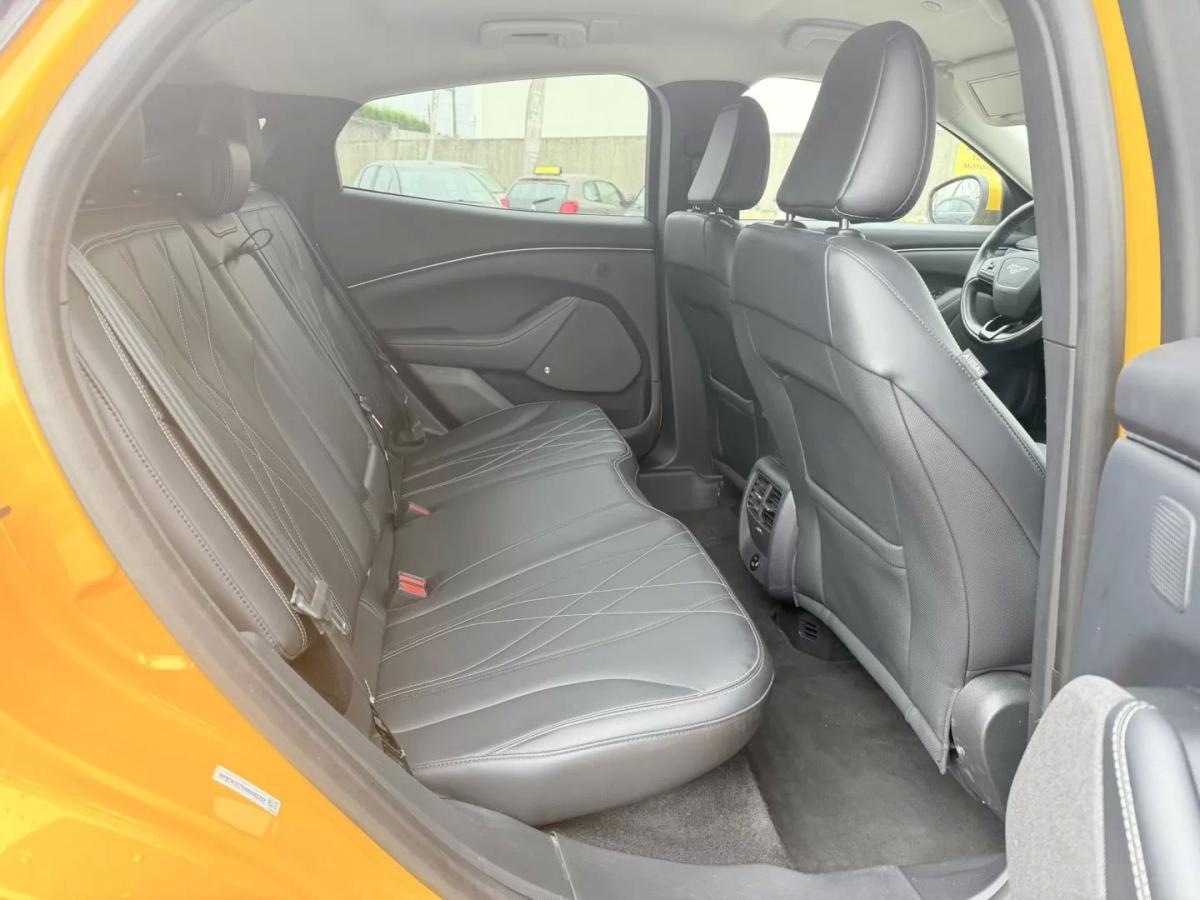 ford-mustang-mach-e-2022-eletrico-200cc