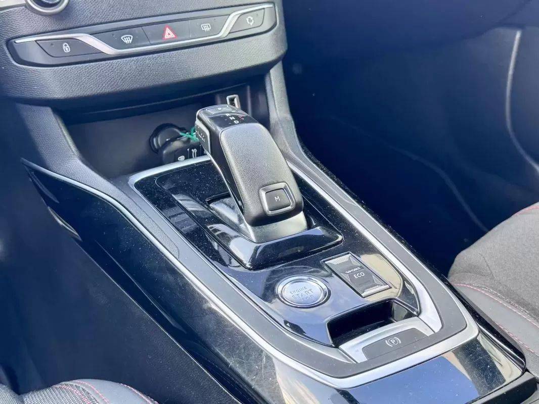 peugeot-308-2020-gasolina-1199cc