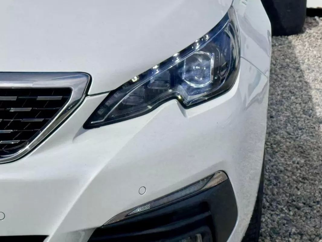 peugeot-308-2020-gasolina-1199cc
