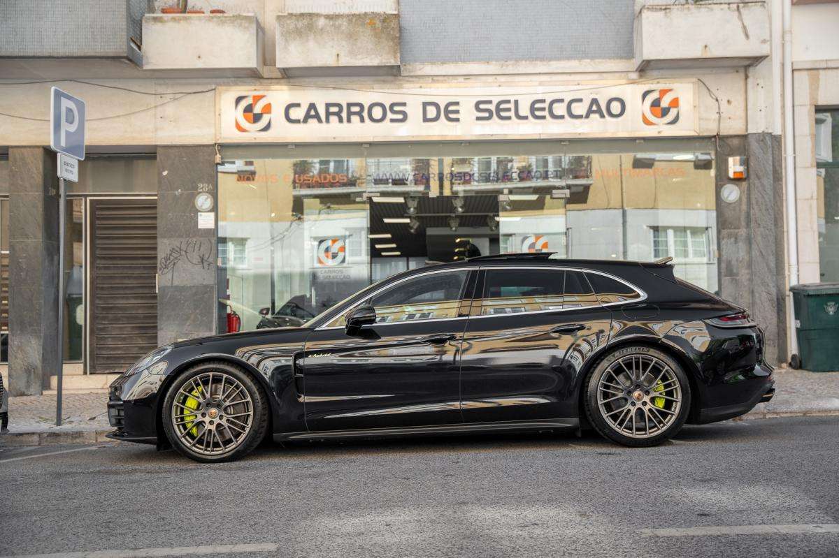 porsche-panamera-sport-turismo-2023-hibrido-a-gasolina-2894cc