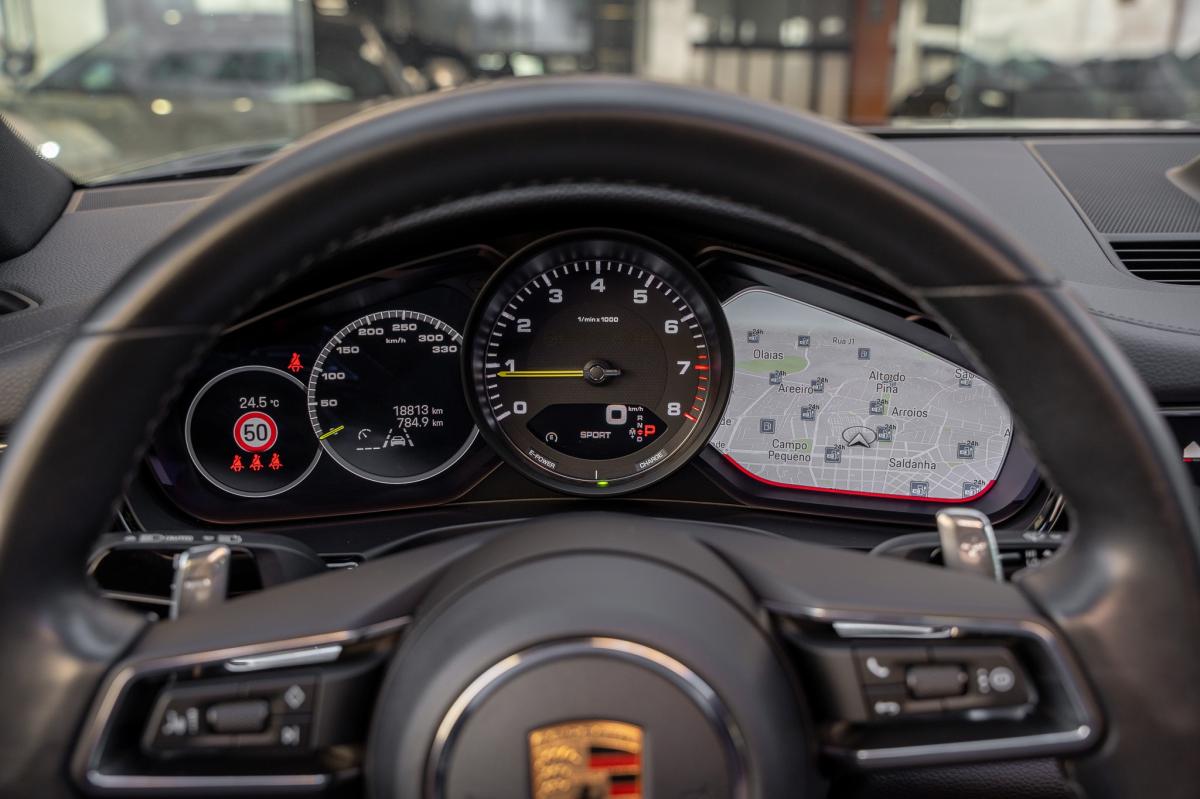 porsche-panamera-sport-turismo-2023-hibrido-a-gasolina-2894cc