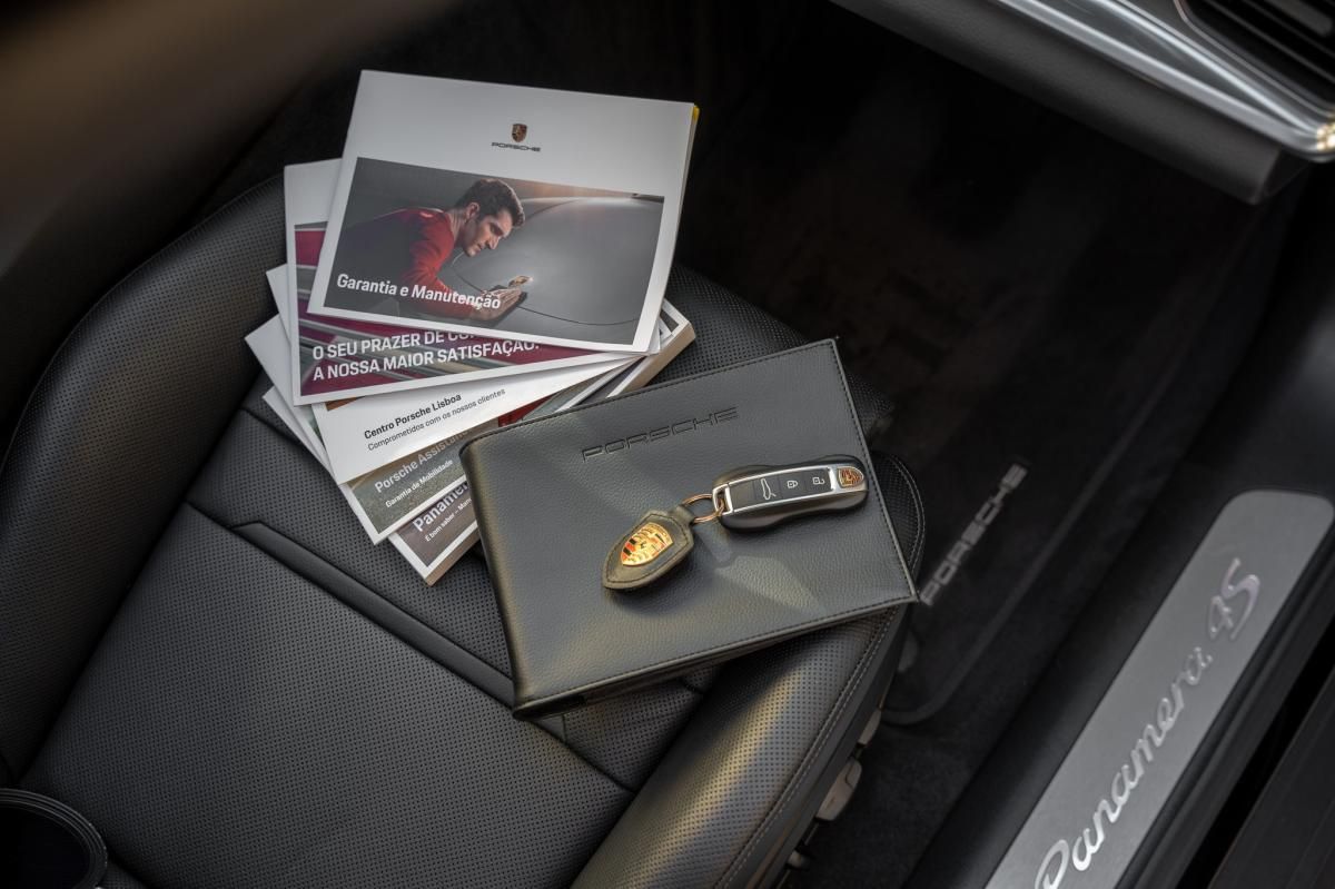 porsche-panamera-sport-turismo-2023-hibrido-a-gasolina-2894cc
