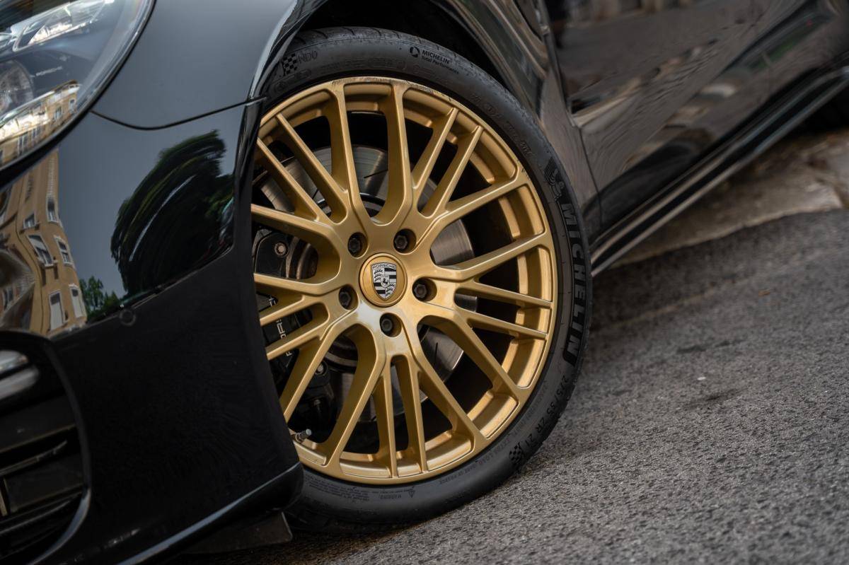 porsche-panamera-2021-hibrido-a-gasolina-2894cc