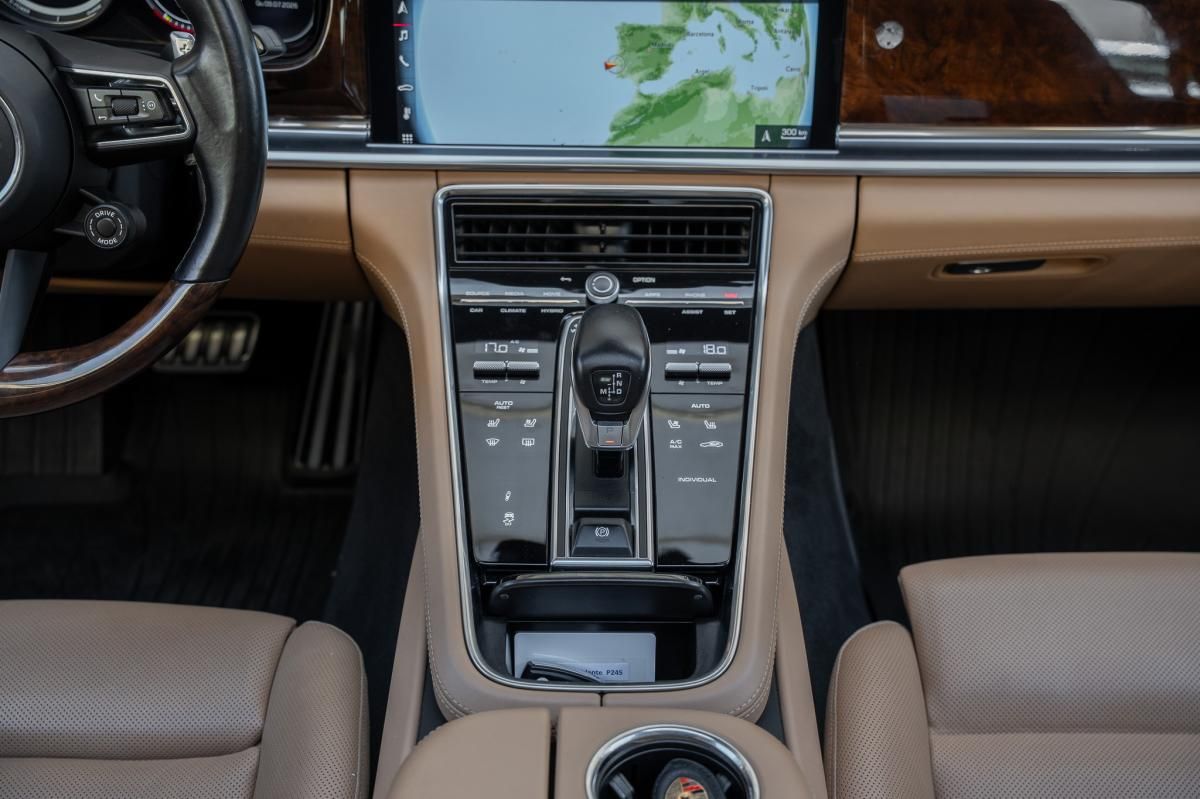porsche-panamera-2021-hibrido-a-gasolina-2894cc