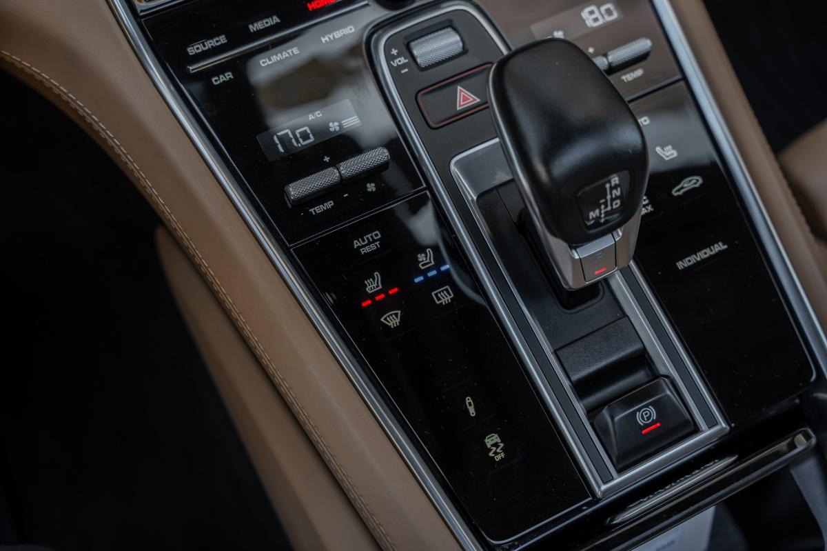 porsche-panamera-2021-hibrido-a-gasolina-2894cc