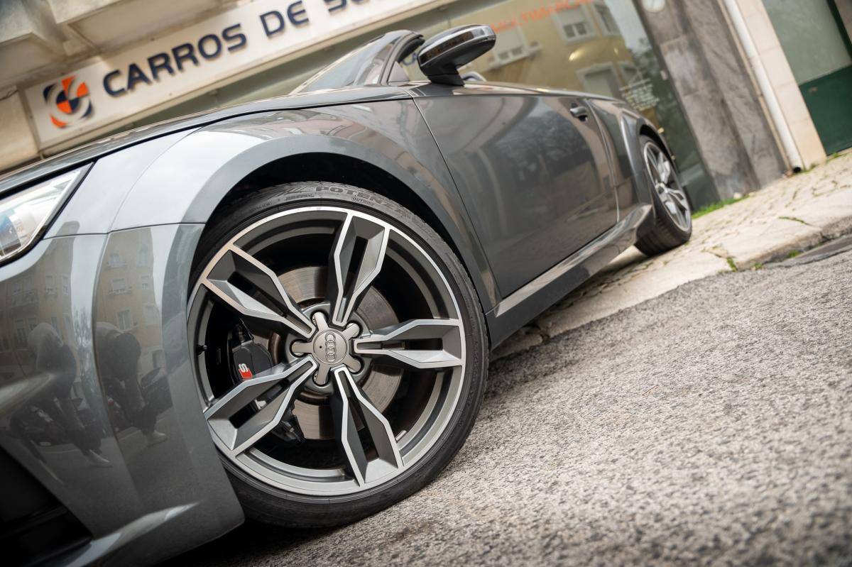 audi-tt-2017-gasolina-1984cc