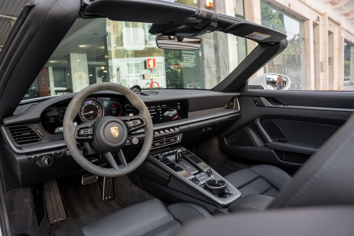 porsche-992-2024-gasolina-2981cc