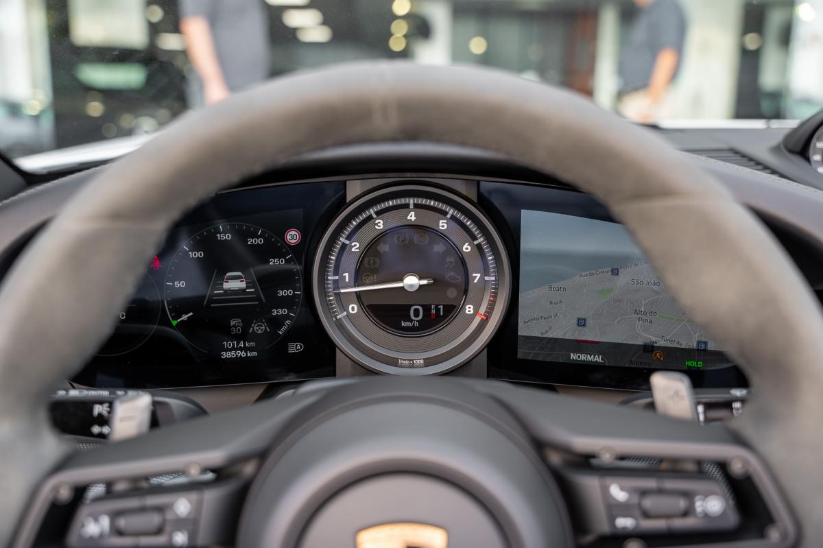 porsche-992-2024-gasolina-2981cc