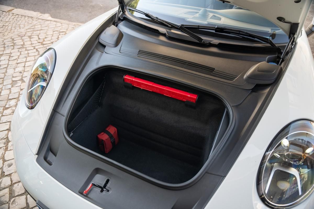 porsche-992-2024-gasolina-2981cc