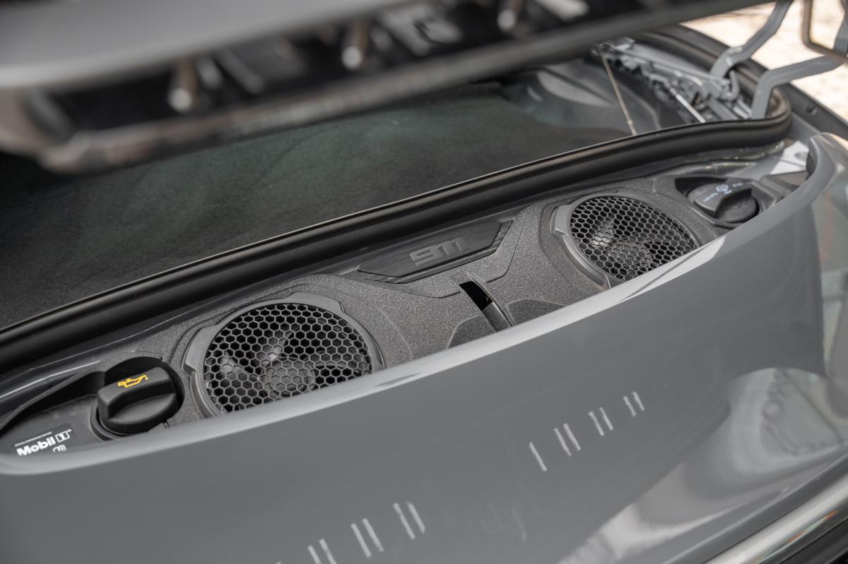 porsche-992-2025-hibrido-a-gasolina-3591cc