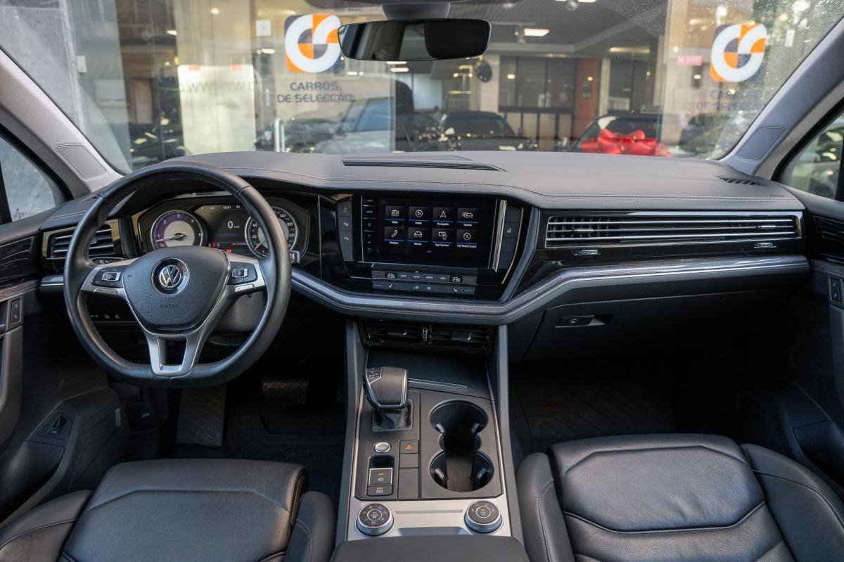 volkswagen-touareg-2021-diesel-2967cc