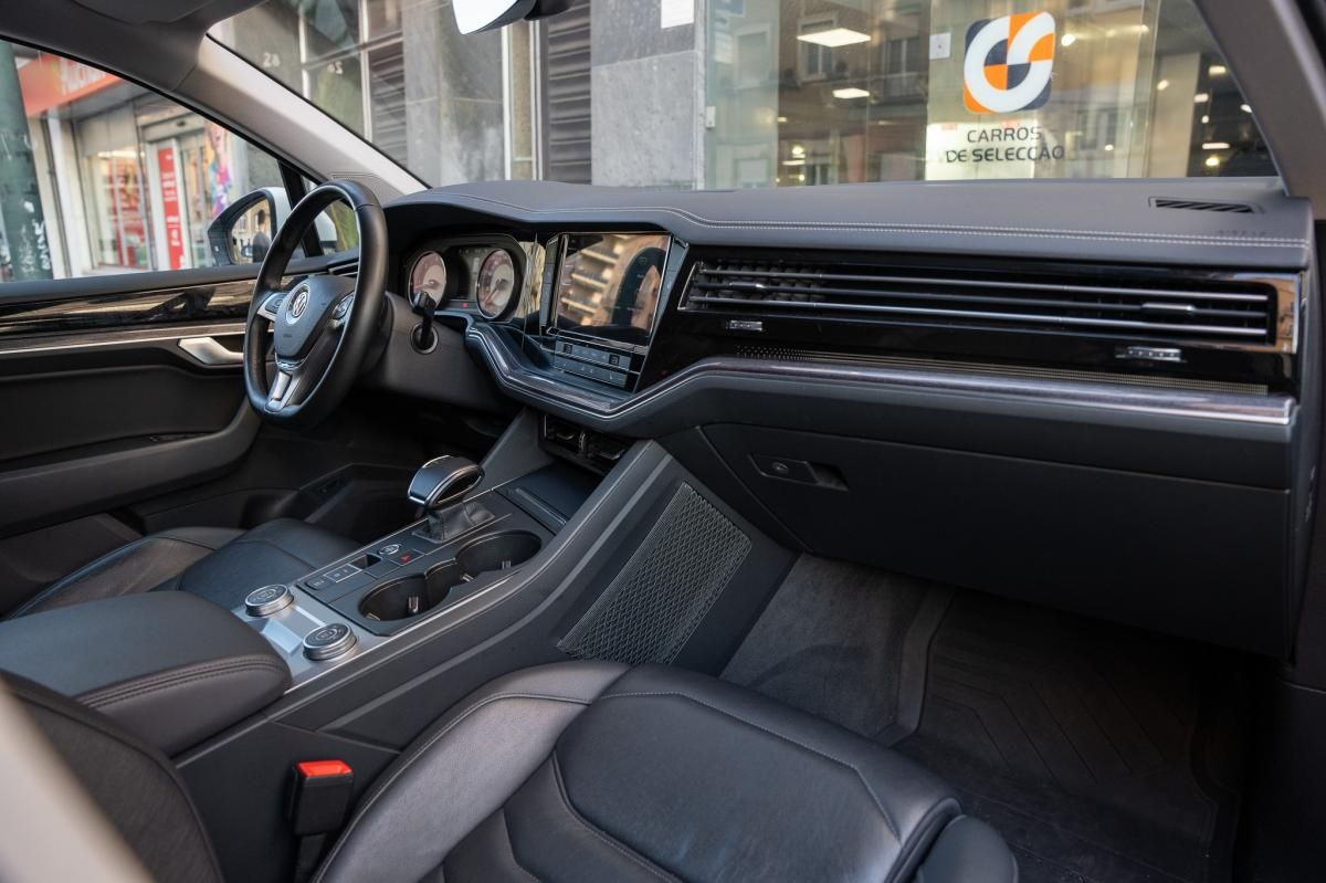 volkswagen-touareg-2021-diesel-2967cc