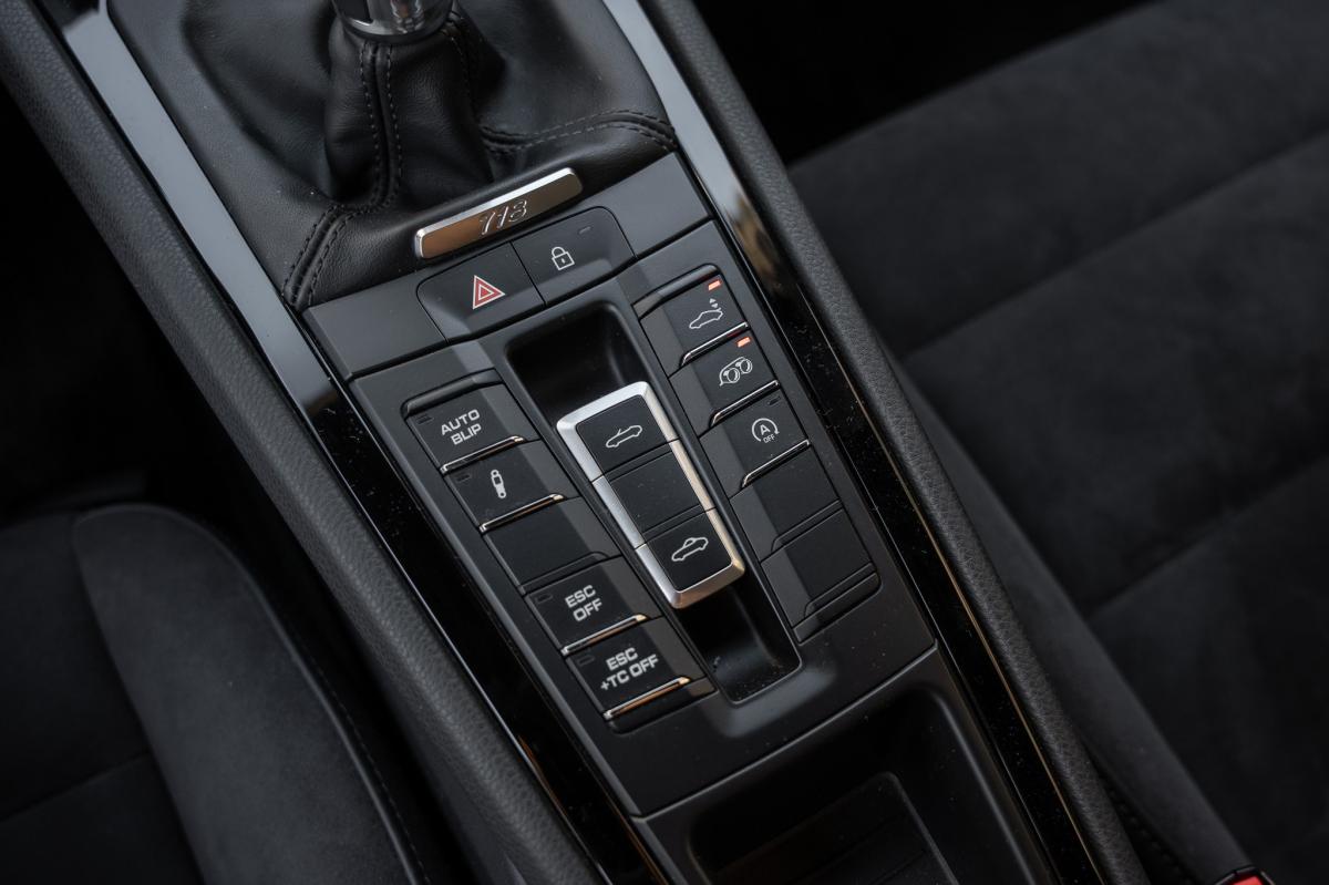 porsche-718-2020-gasolina-3995cc