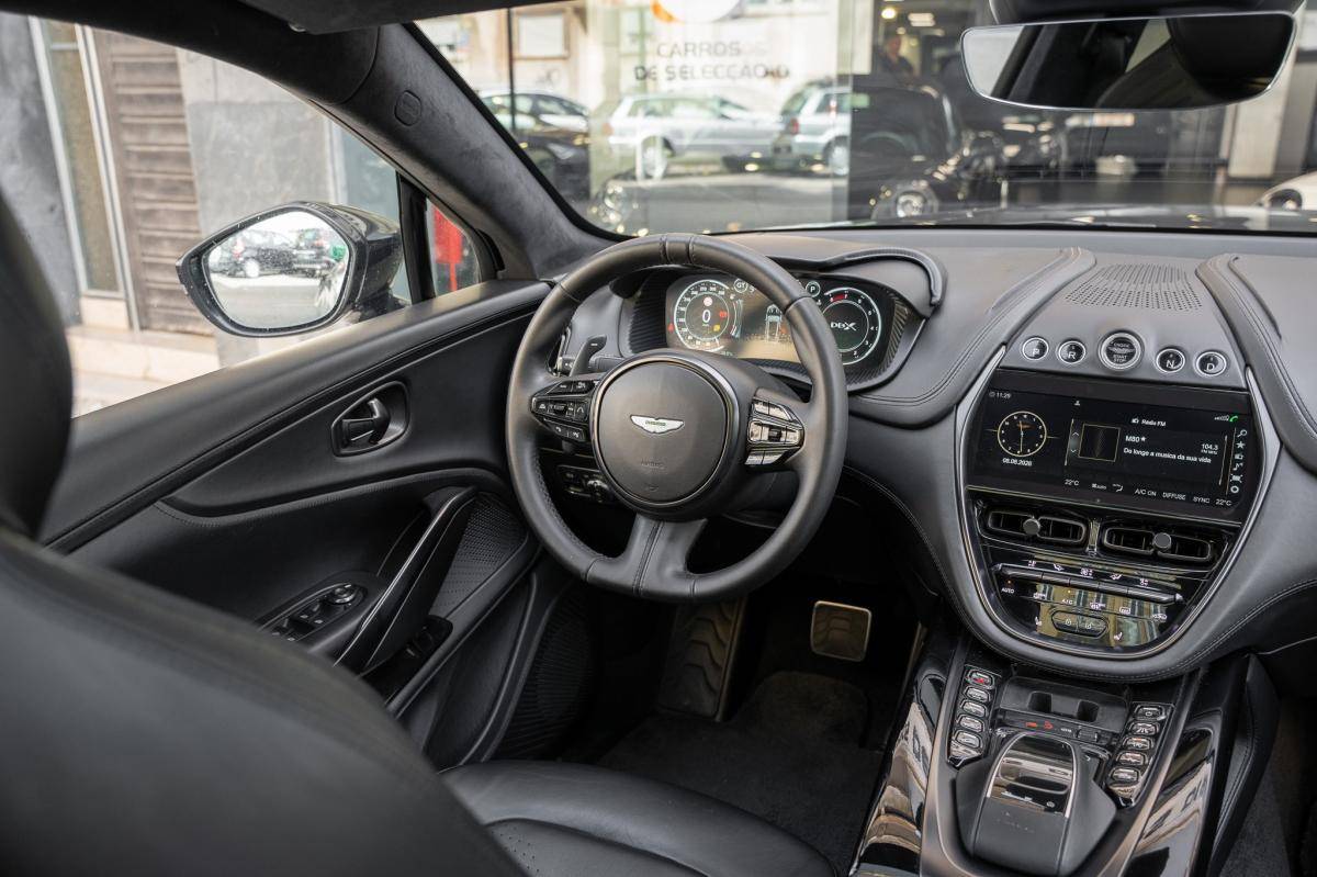 aston-martin-dbx-2021-gasolina-3982cc