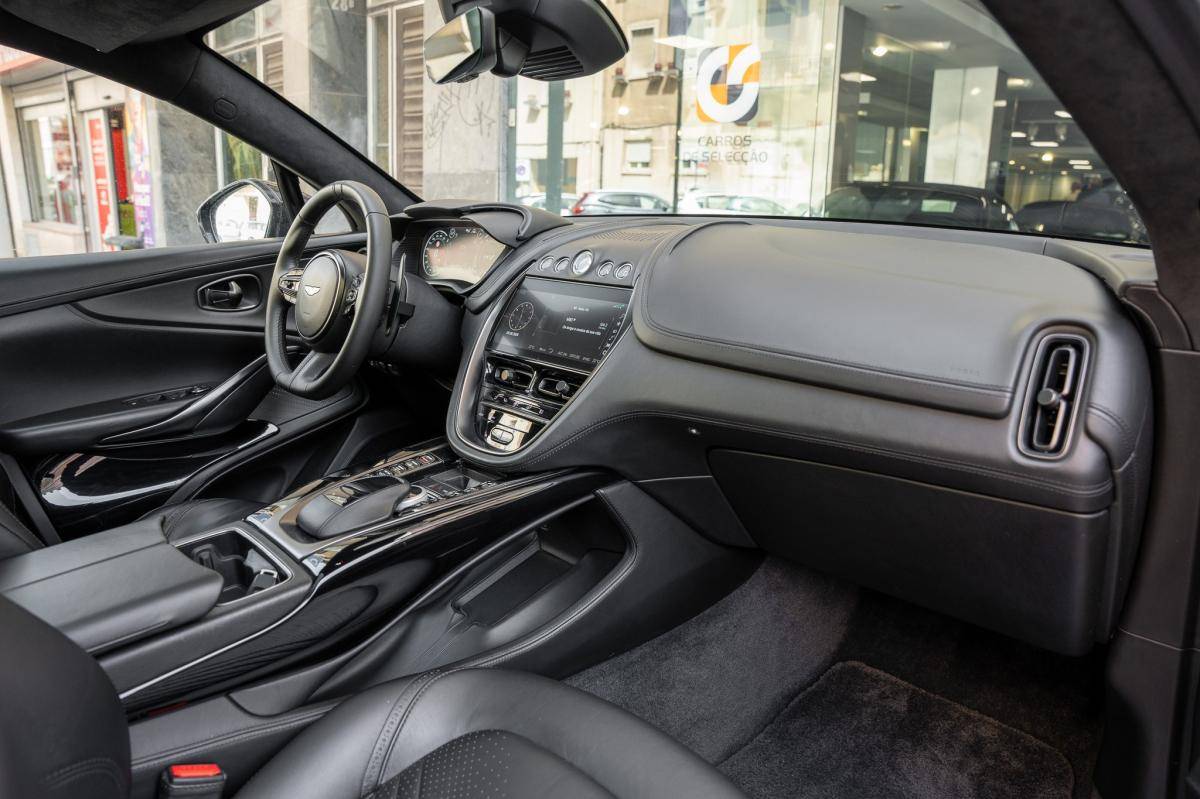 aston-martin-dbx-2021-gasolina-3982cc