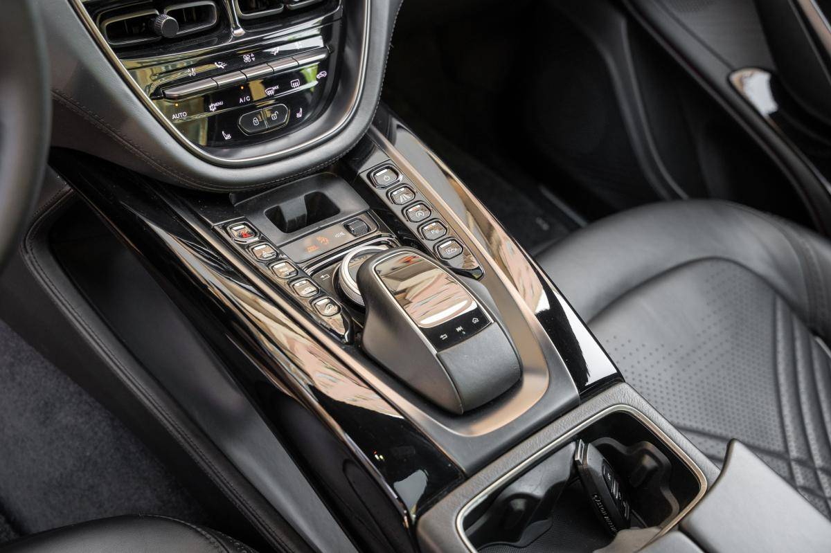 aston-martin-dbx-2021-gasolina-3982cc
