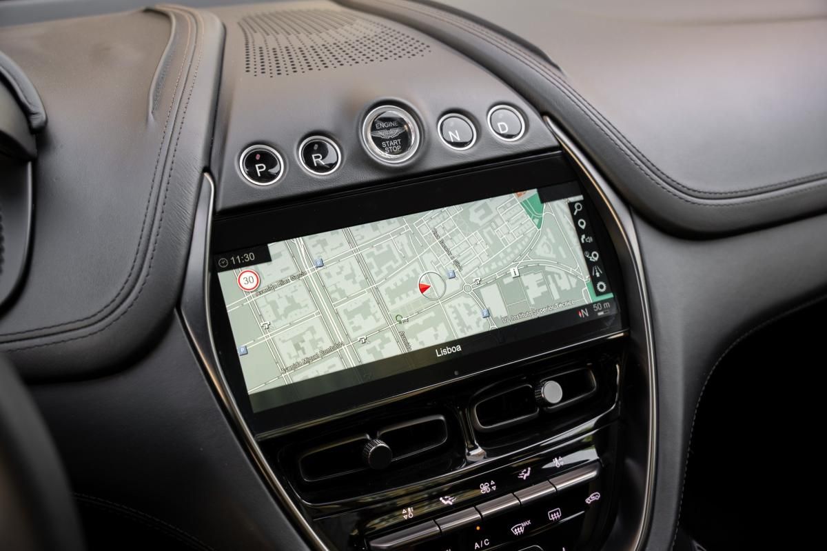 aston-martin-dbx-2021-gasolina-3982cc