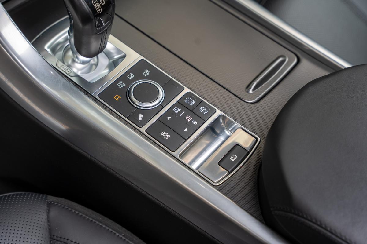 land-rover-range-rover-sport-2017-diesel-2993cc