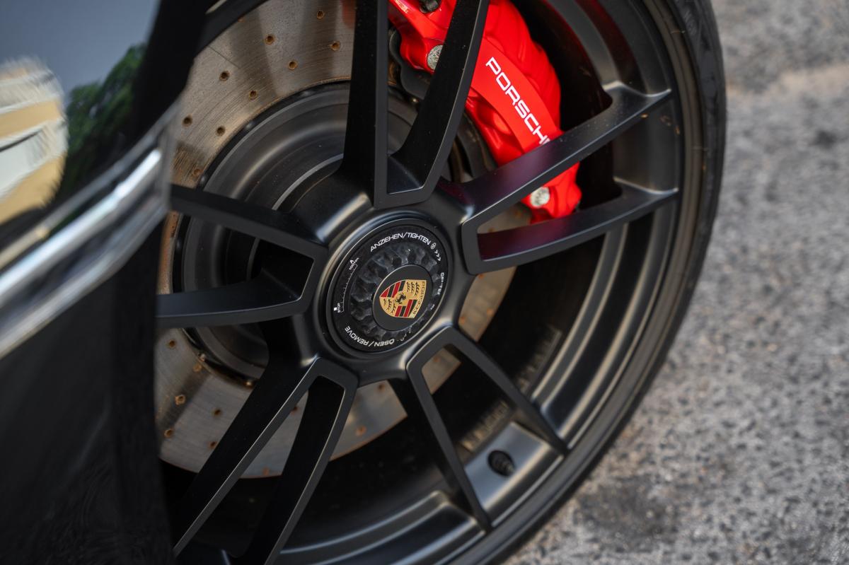 porsche-992-2023-gasolina-2981cc