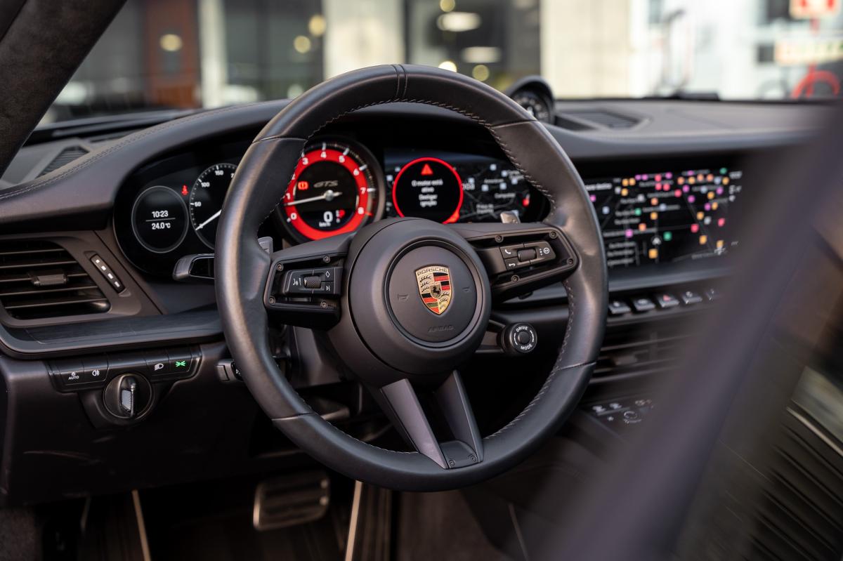porsche-992-2023-gasolina-2981cc