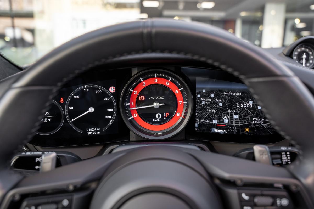 porsche-992-2023-gasolina-2981cc