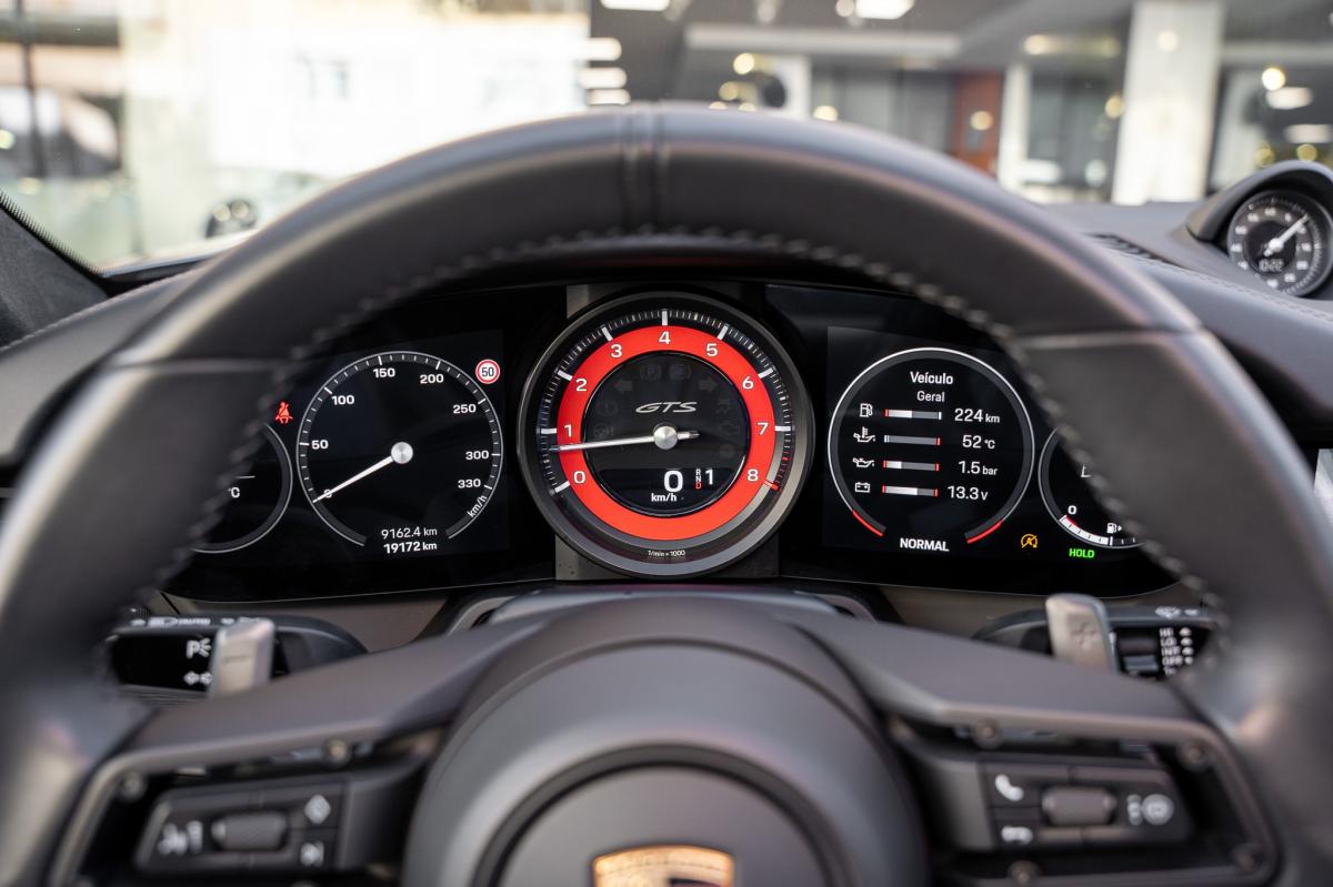 porsche-992-2023-gasolina-2981cc