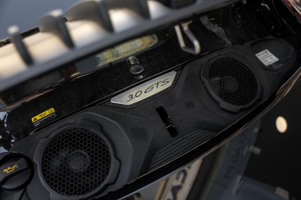porsche-992-2023-gasolina-2981cc
