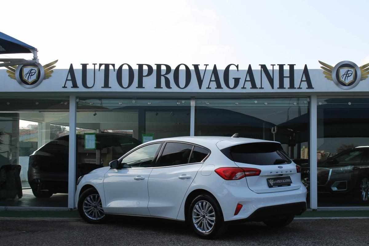 ford-focus-2021-diesel-1499cc